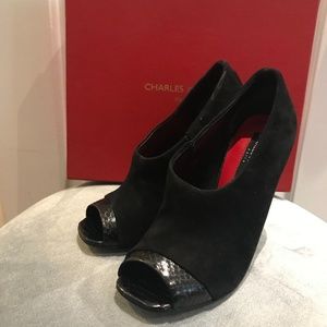 COPY - Charles Jourdan peep toe pumps